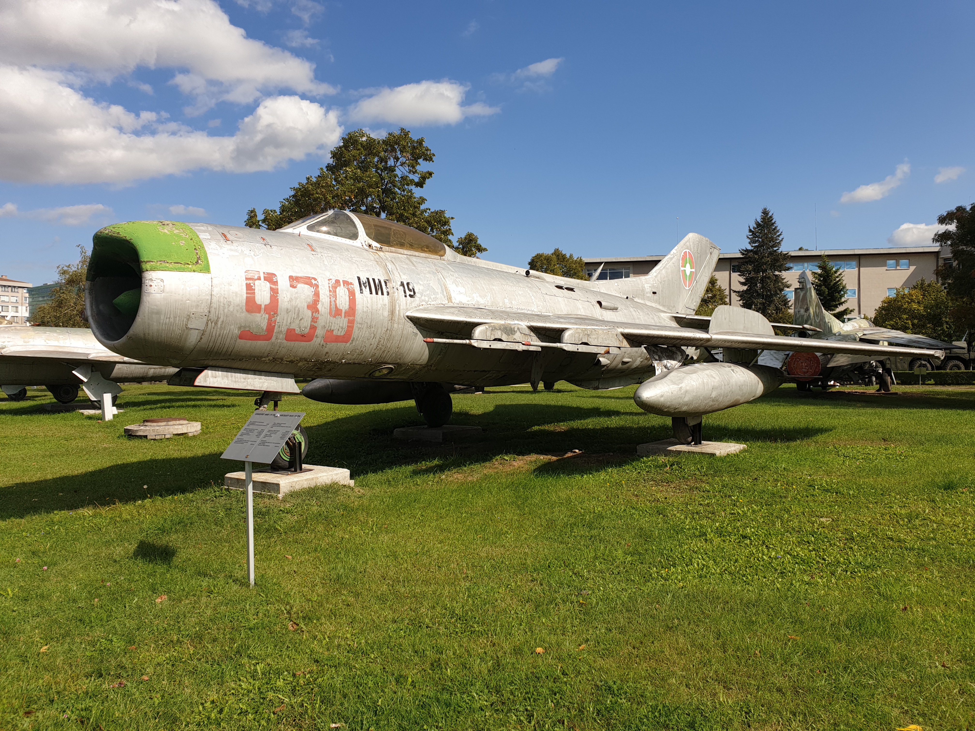 Mikoyan Gurevich MiG 19
