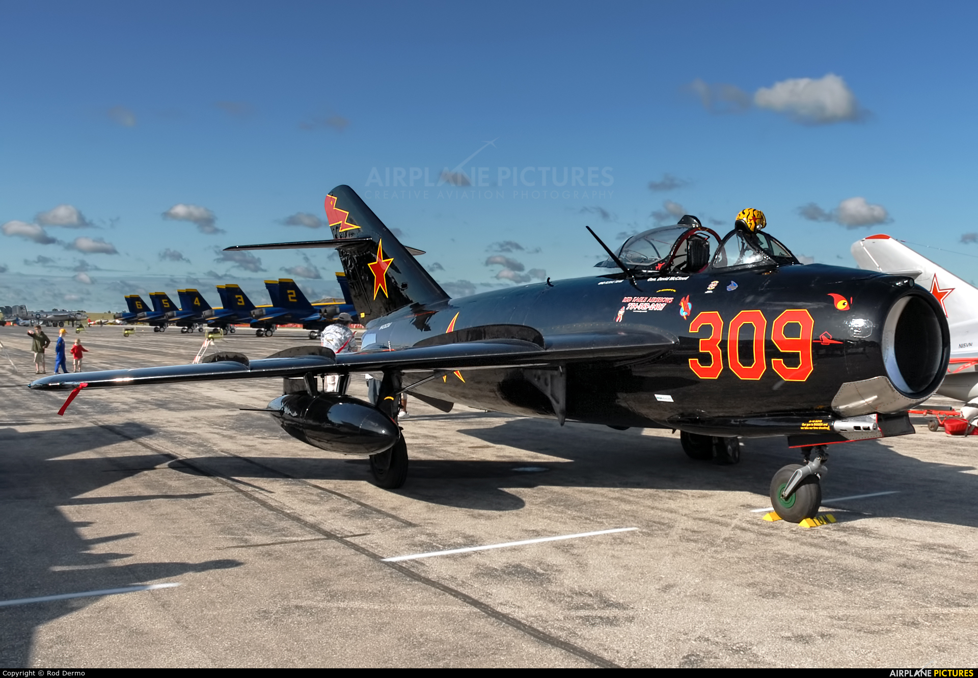 N406DM Mikoyan Gurevich MiG 17 At Detroit Run. Photo ID 1206311