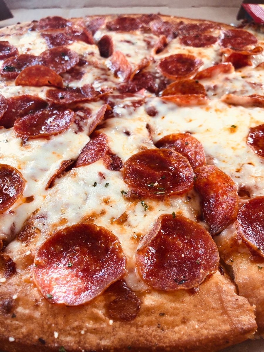 Perfect pepperoni pizza. Pizza, Pepperoni pizza, Pizza hut