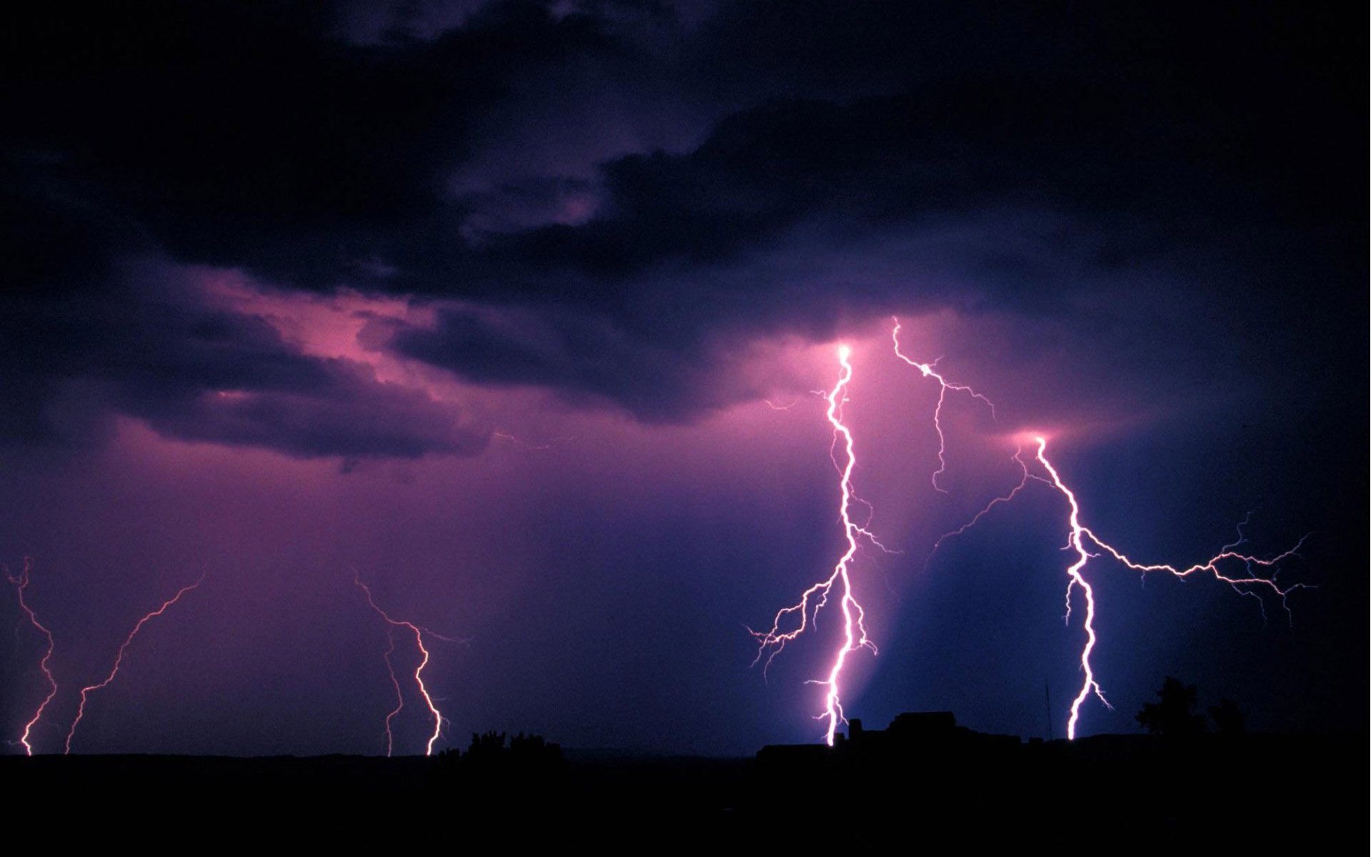 Free Download Lightning Storm Background