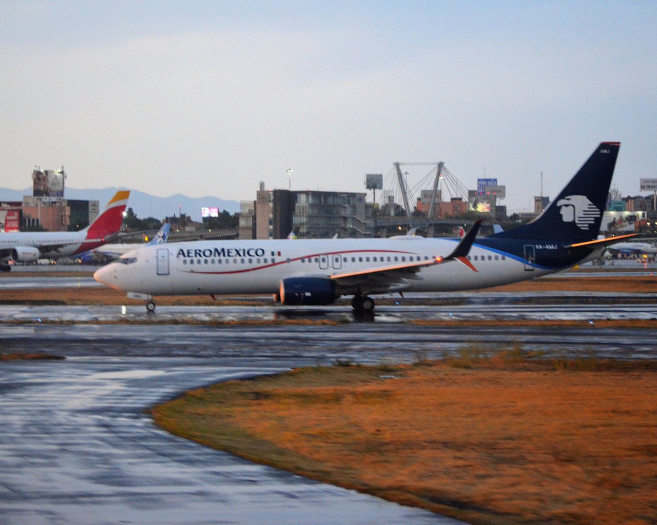 Review of AeroMexico flight from Mexico City to Cancún in Business