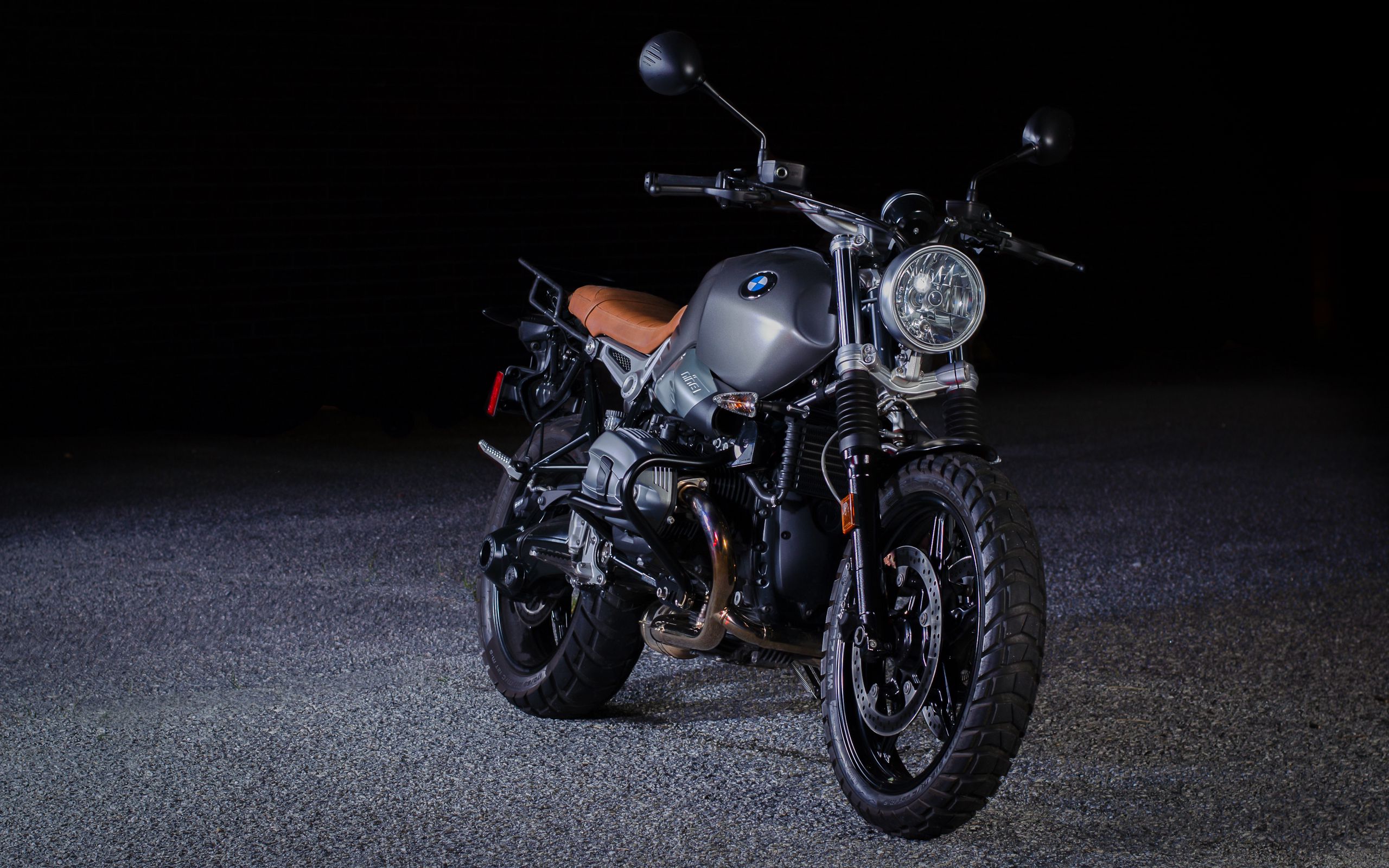 Download wallpaper 2560x1600 bmw r ninet, bmw, motorcycle, bike, front view widescreen 16:10 HD background