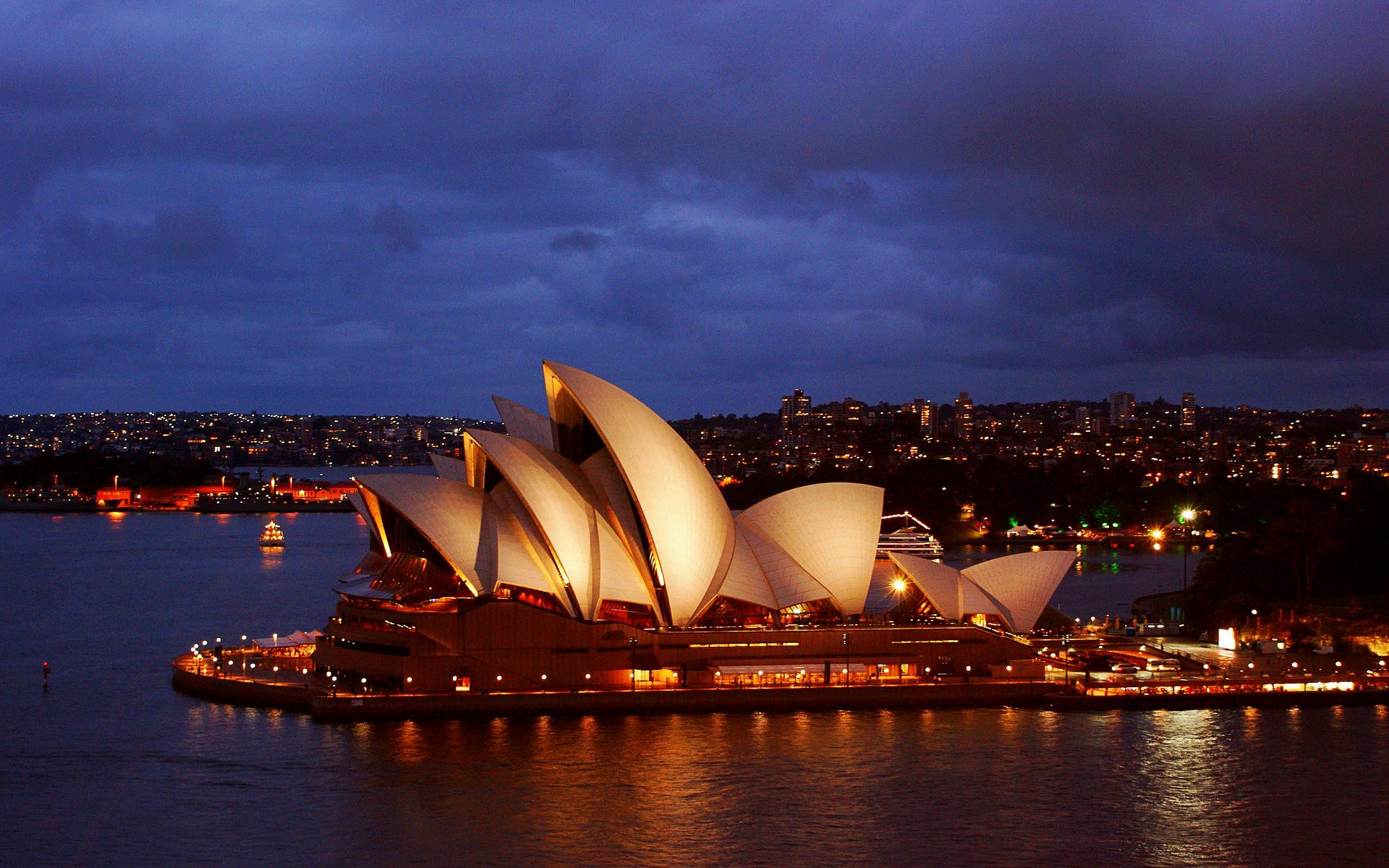 Dazzling City Sydney Opera House With Golden Light Nice Looking Wallpaper For Tablet High Quality Picture
