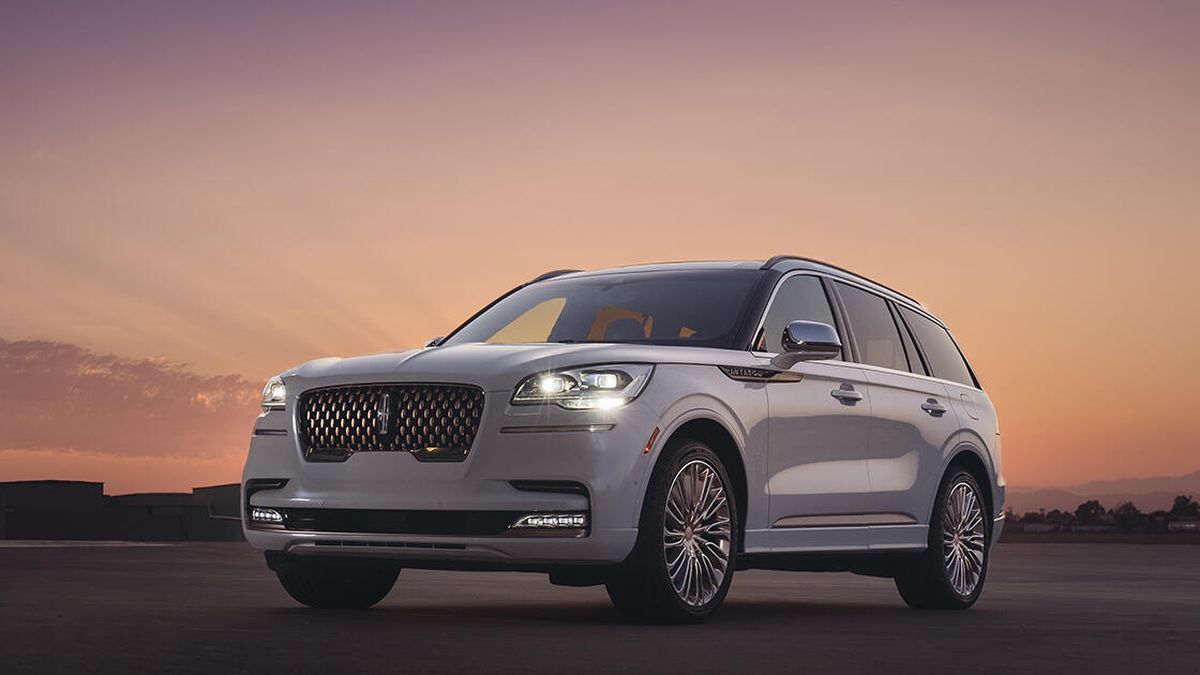 Lincoln Aviator digs into Detroit roots with Shinola Concept