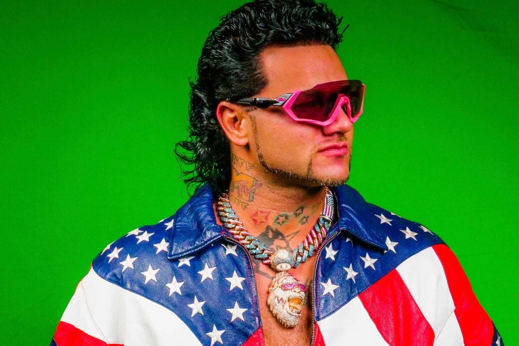 Premiere: 'What Does it Mean to be a Queen' from Houston rapper Riff Raff's 'Pink Python' album