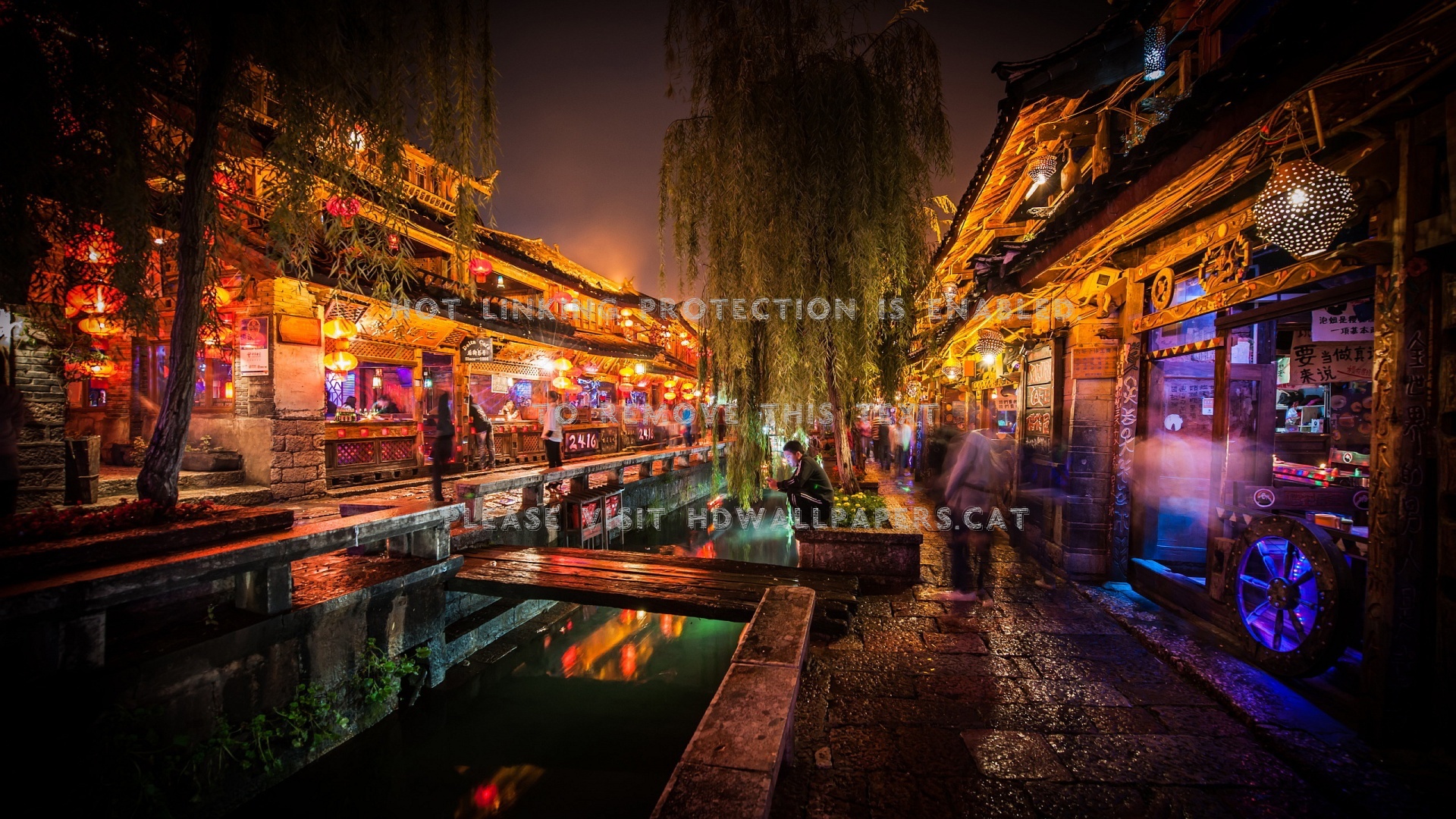 amazing restaurant row lijiang china street