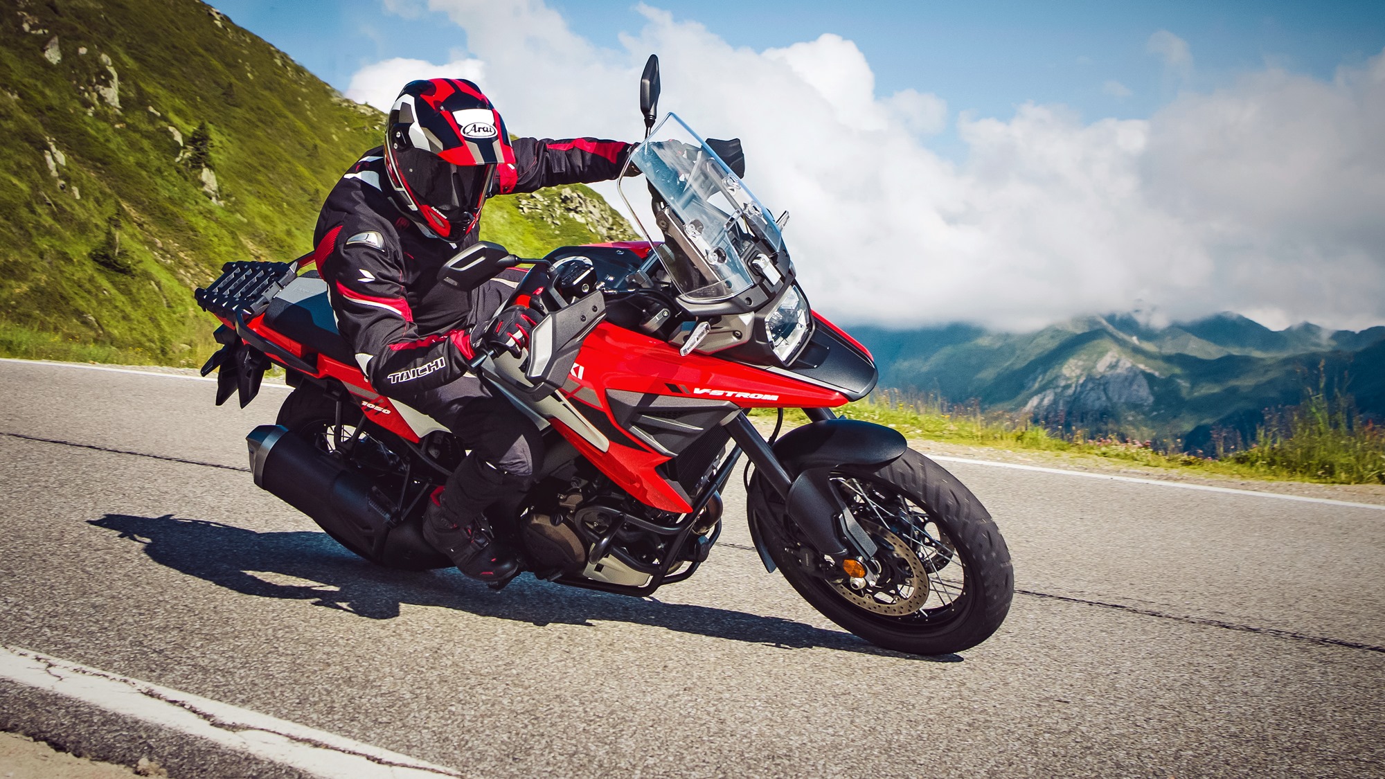 Suzuki V Strom 1050XT High Res Image. IAMABIKER Motorcycle!