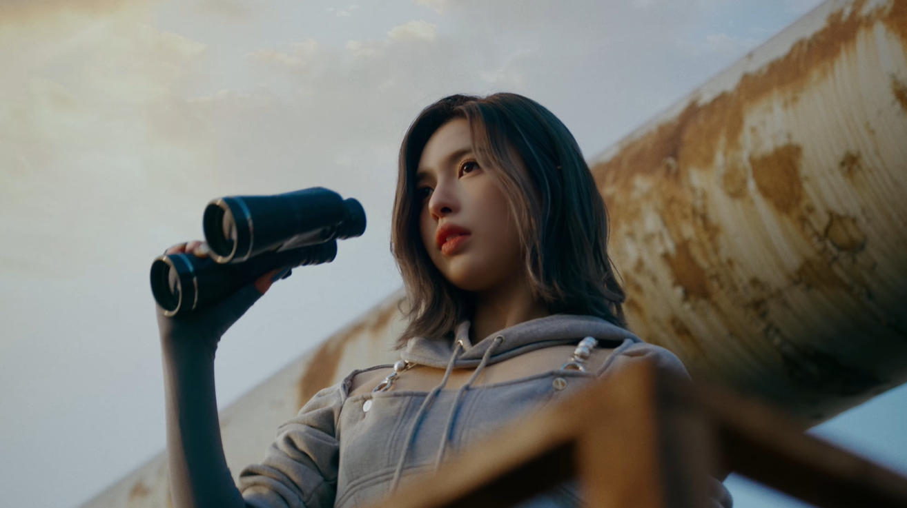 JYP Entertainment Announces Postponement Of NMIXX Debut Showcase As BAE Tests Positive For COVID 19!, K WAVE