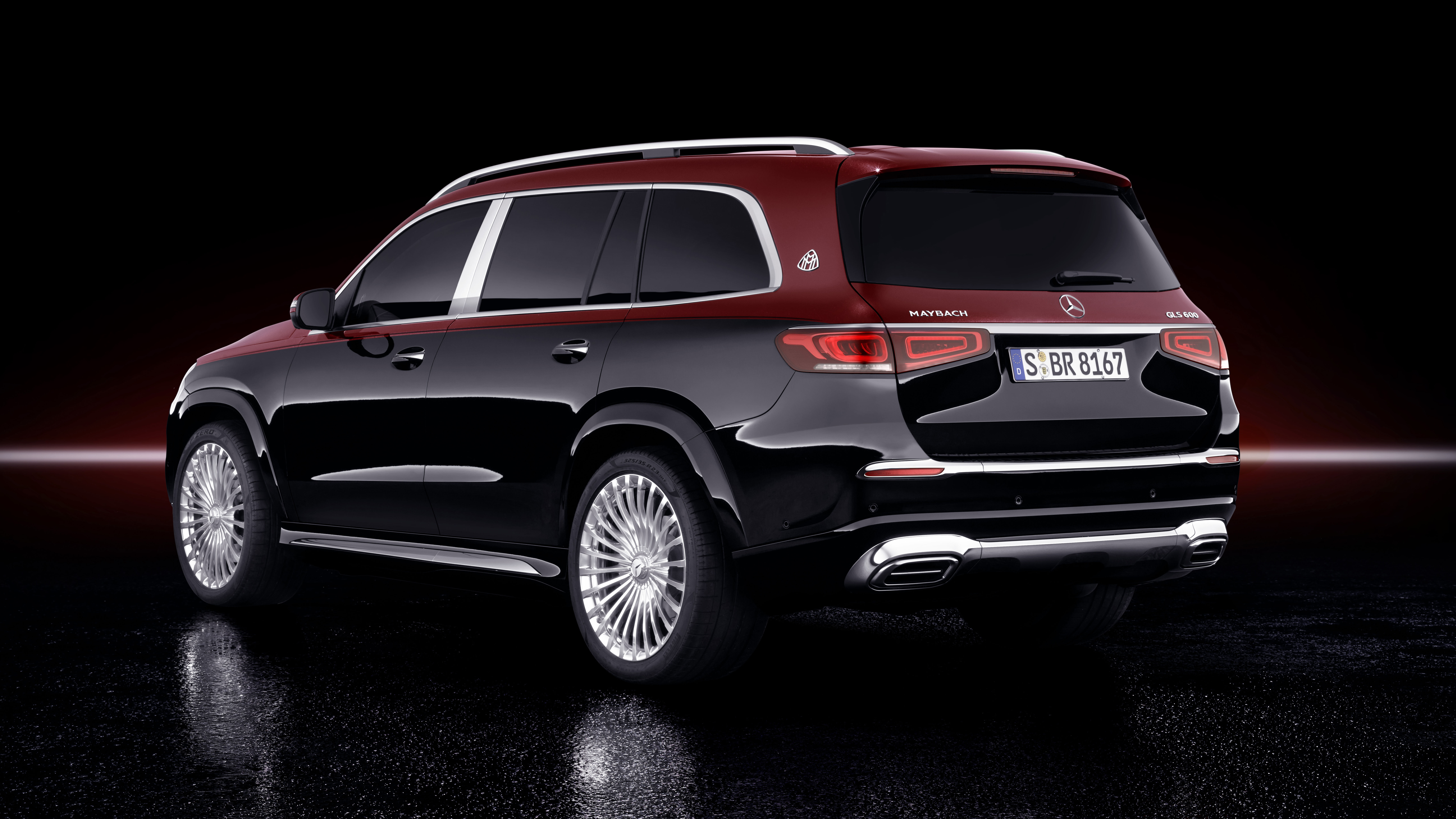 Kneel, peasants, before the might of the Maybach GLS 600