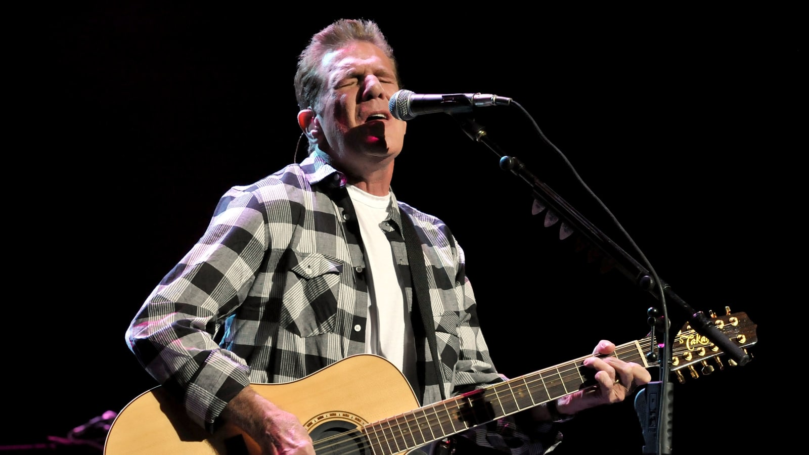 Eagles Co Founder Glenn Frey Has Died
