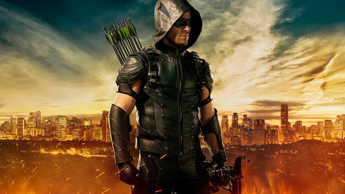 Arrow: Season 6 Will Have Multiple Character Flashbacks, Potentially Flashforwards