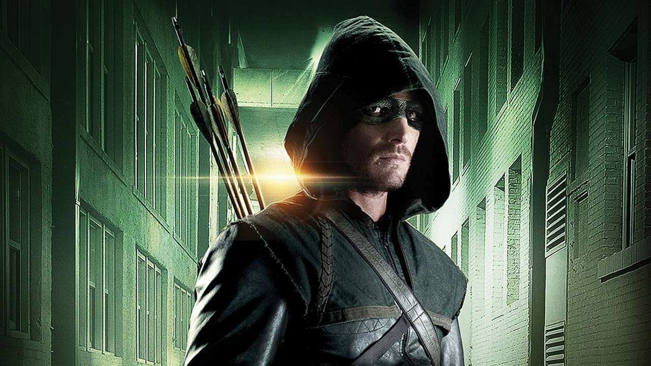 Arrow Season 6 is as Tight Lipped as Oliver Queen