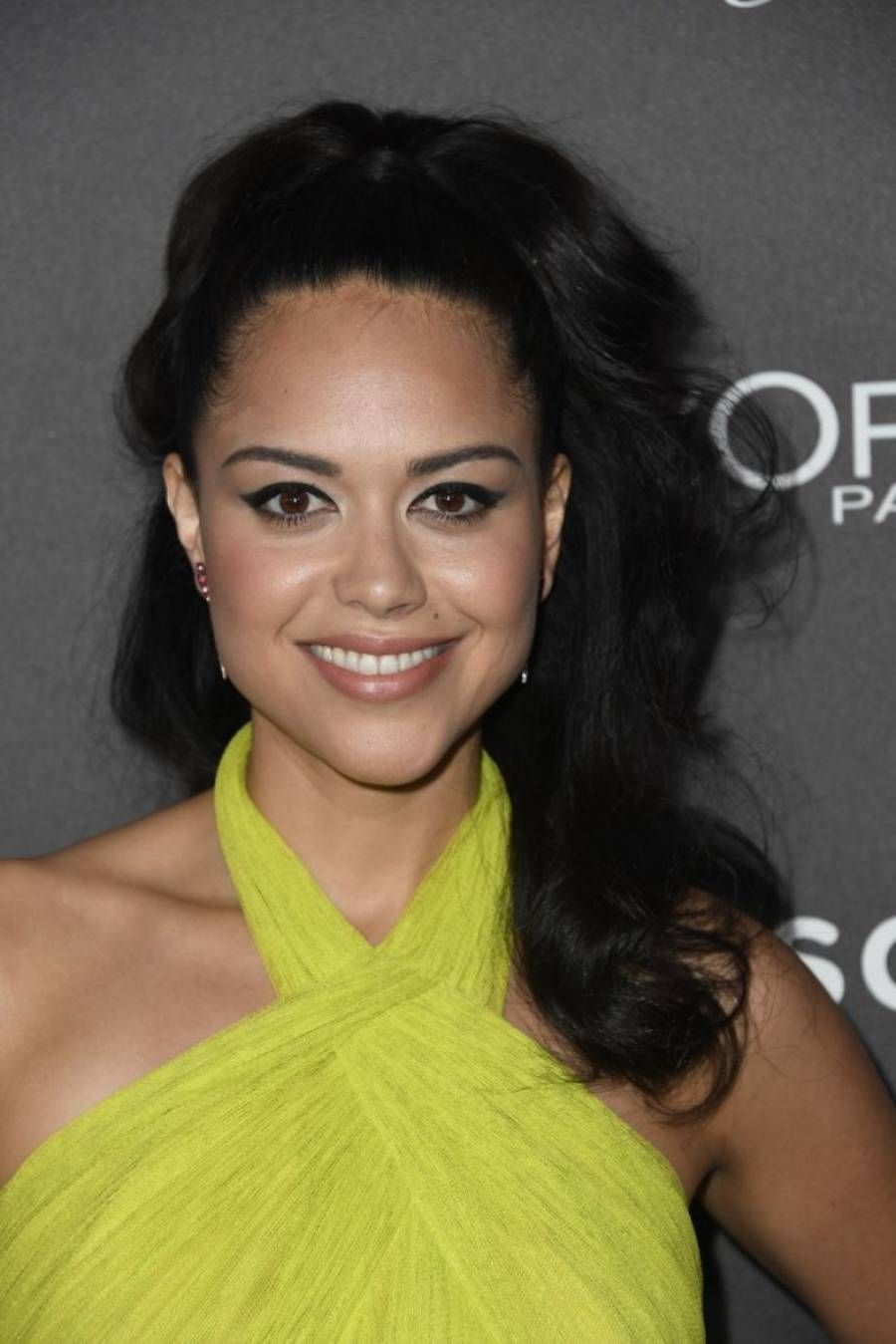 Alyssa Diaz Hot at Entertainment Weekly Pre sag Party. Hollywood model, Entertainment weekly, Hollywood actresses