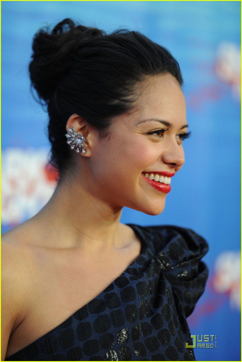 Full Sized Photo of alyssa diaz shark night 09. Alyssa Diaz: 'Shark Night 3D' Premiere!. Just Jared Jr
