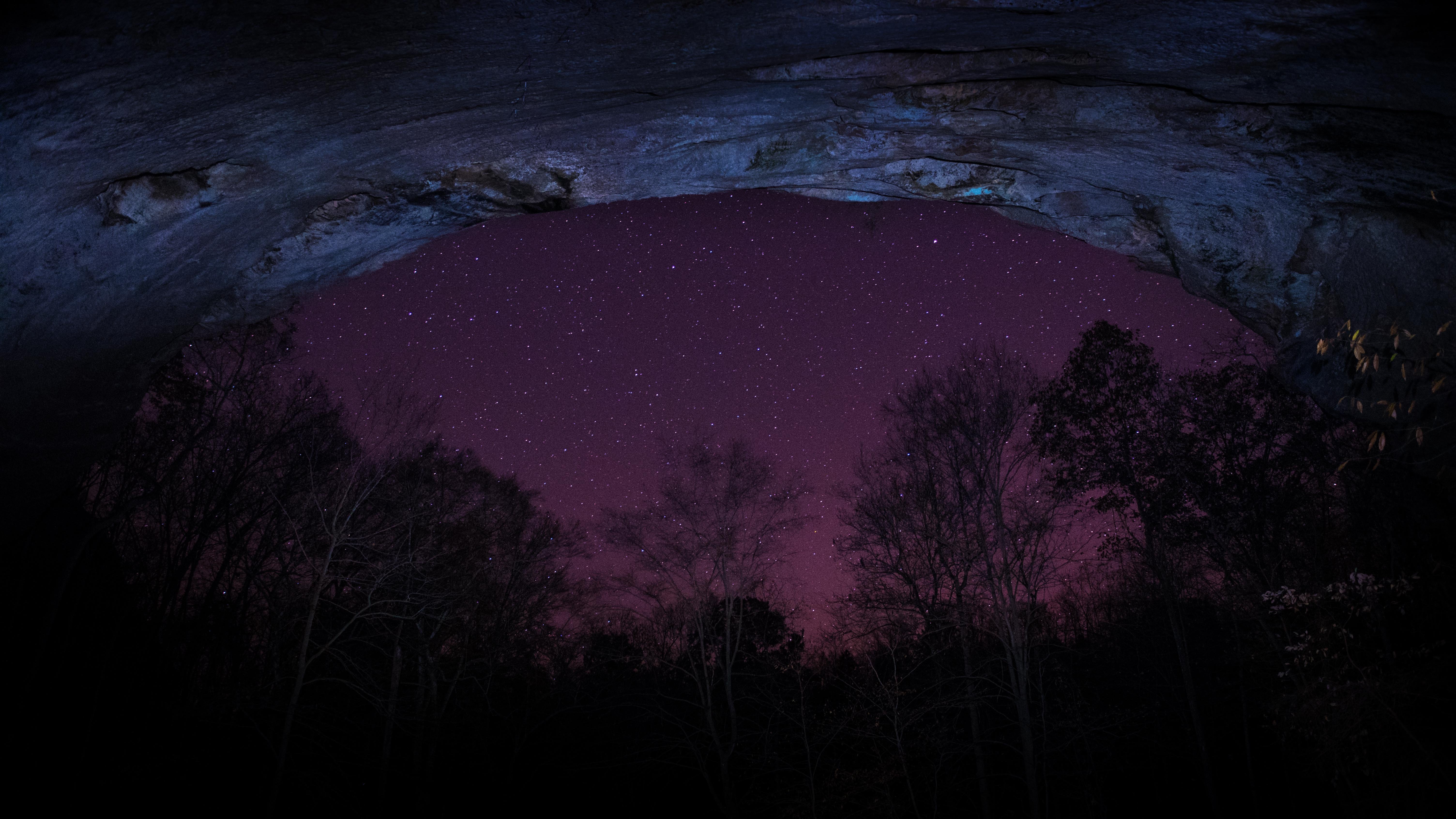 The Red River Gorge Kentucky Gazing From the Eye Shaped Opening of a Natural Amphitheater 4K wallpaper