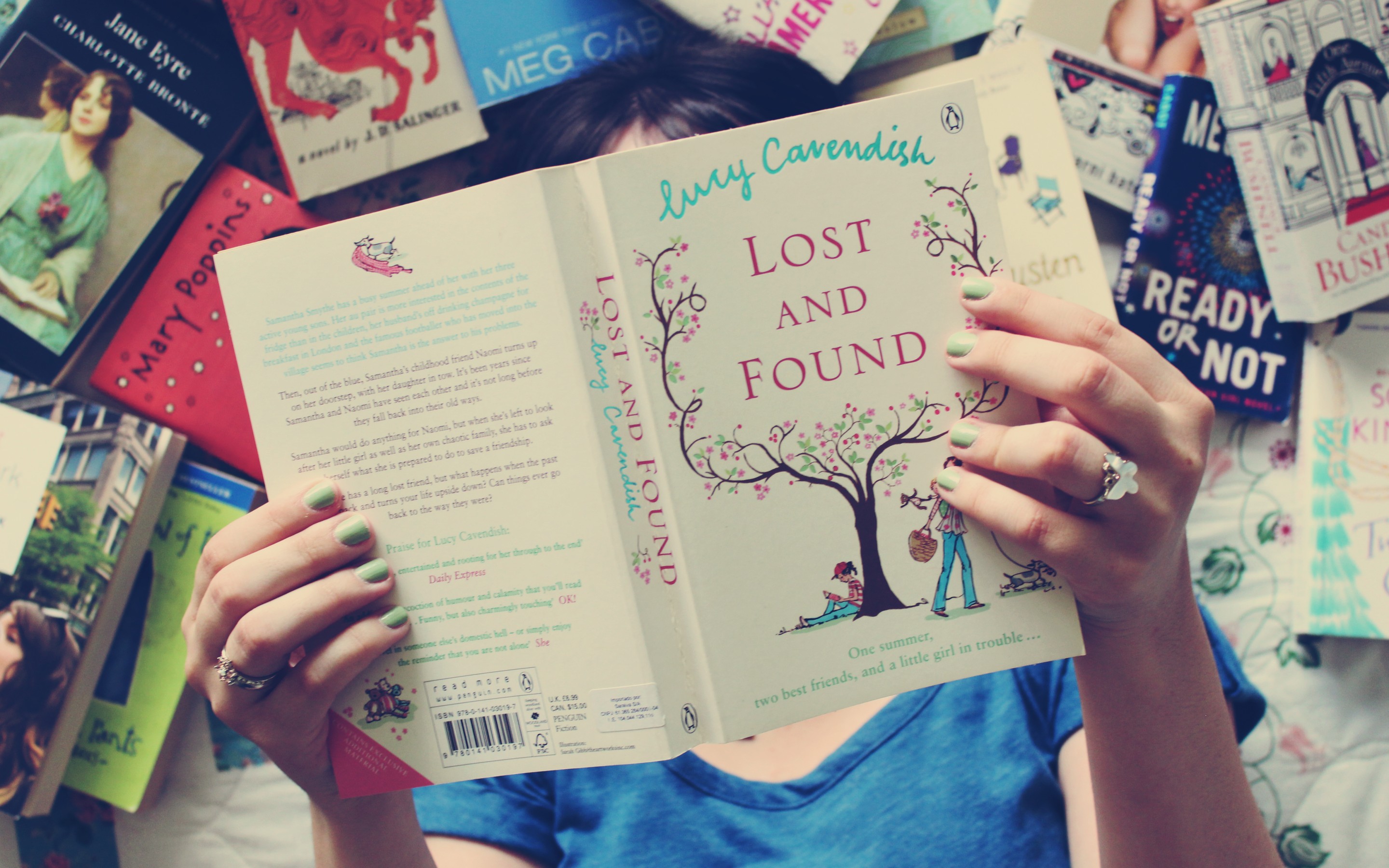 Mood books book hand girl ring bokeh wallpaperx1800