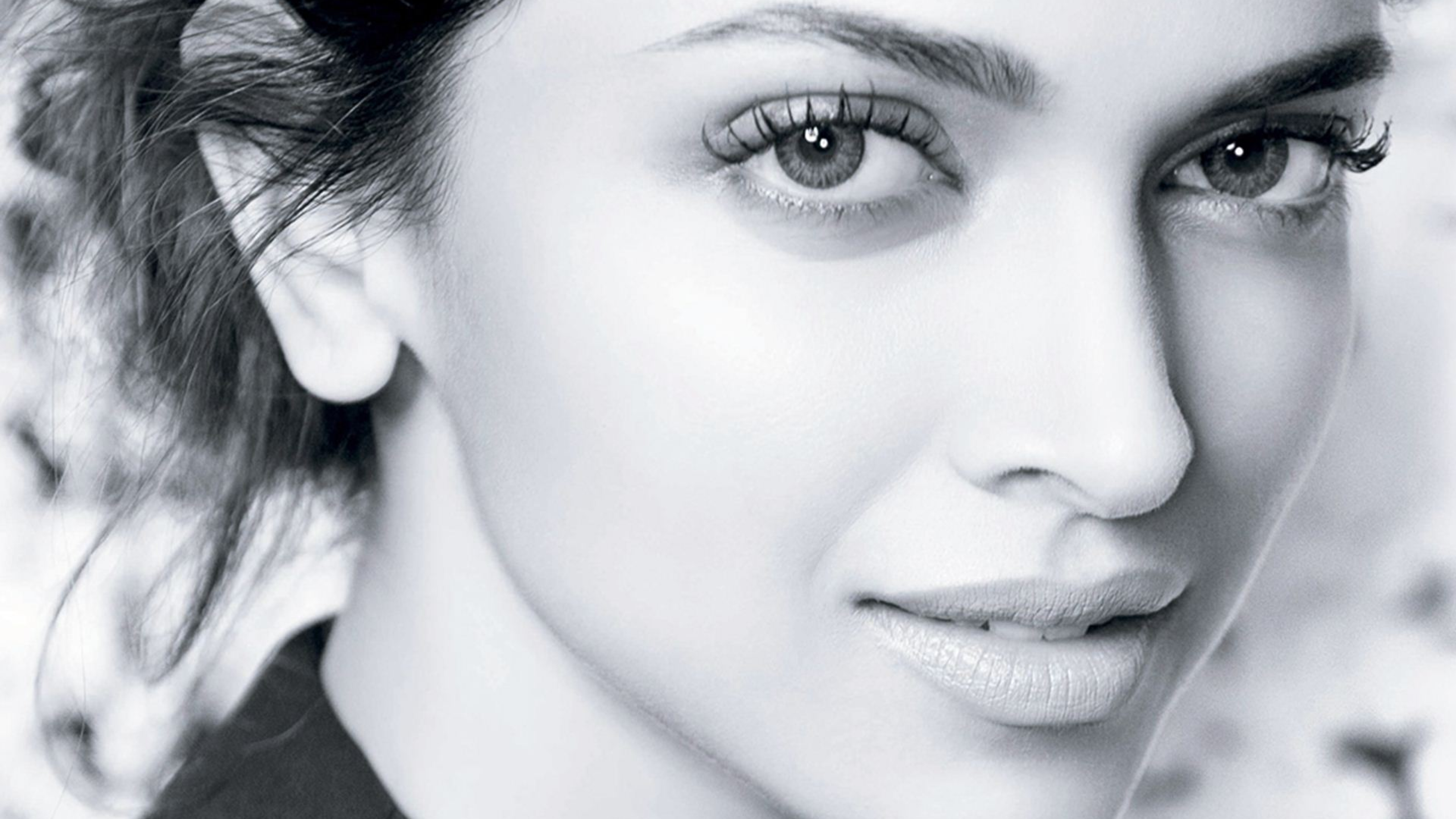 Deepika Padukone Black And White Face