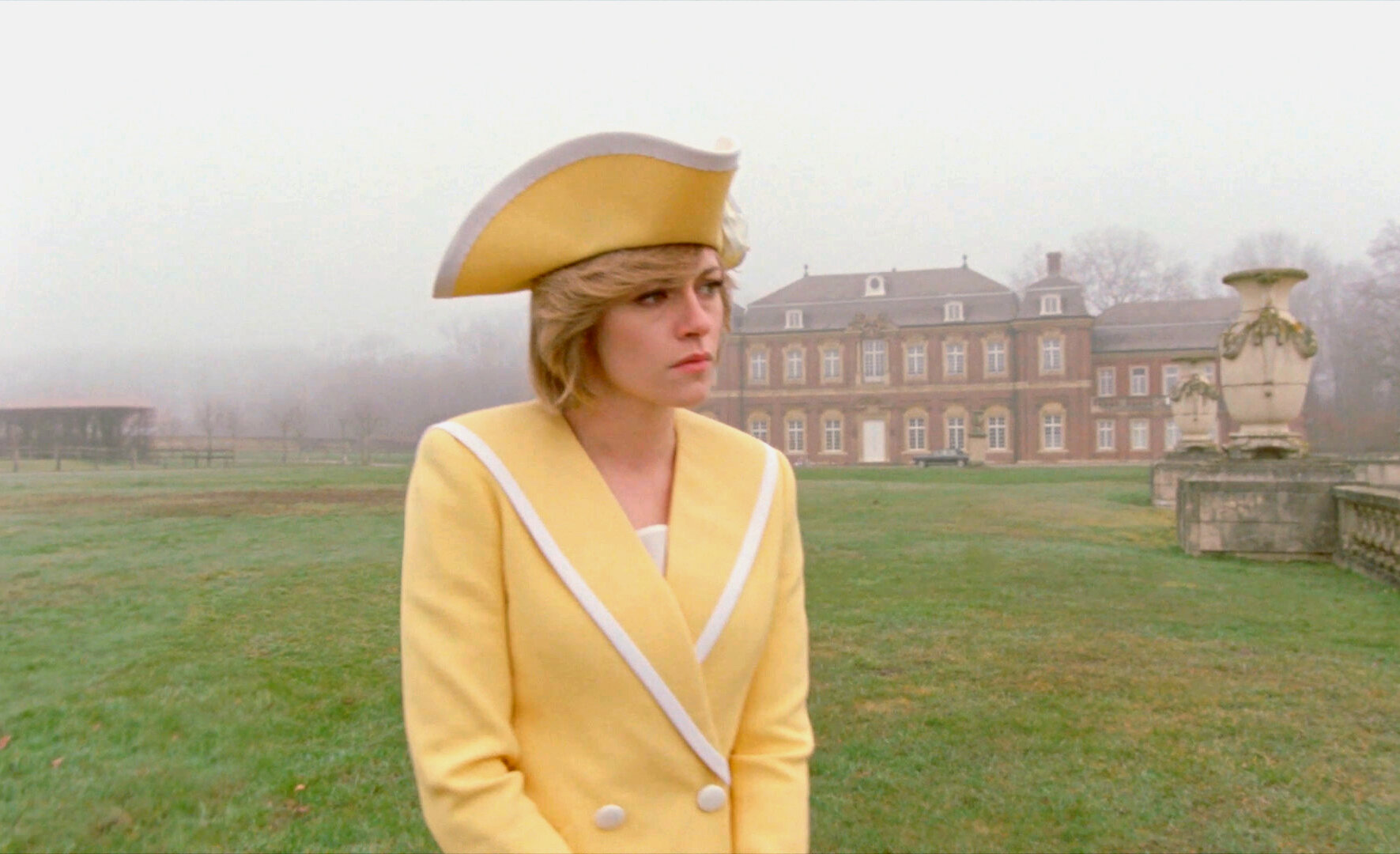 Spencer' Review: Prisoner of the House of Windsor