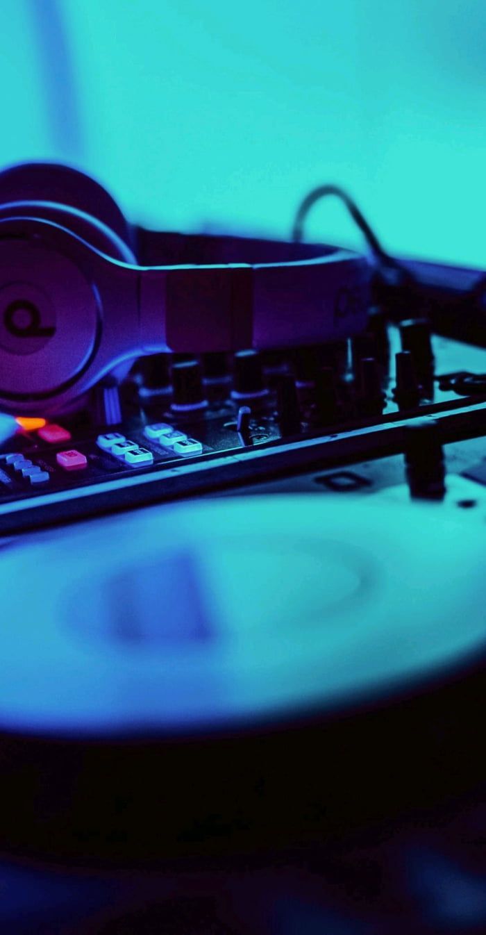 DJ set wallpaper. Music wallpaper, Dj image, Dj pics