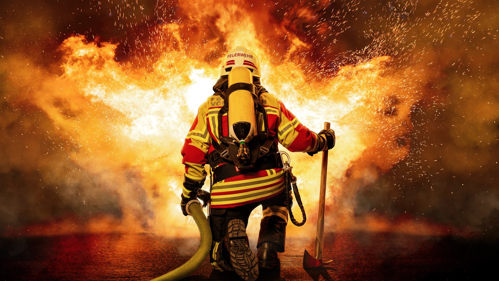 Открытое пламя пожарник