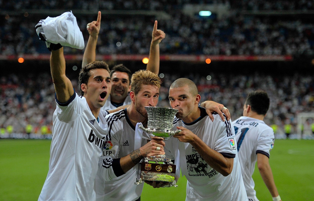 Wallpaper football, Real Madrid, Pepe, Super Copa, A.Arbeloa, S.Ramos, Adan image for desktop, section спорт