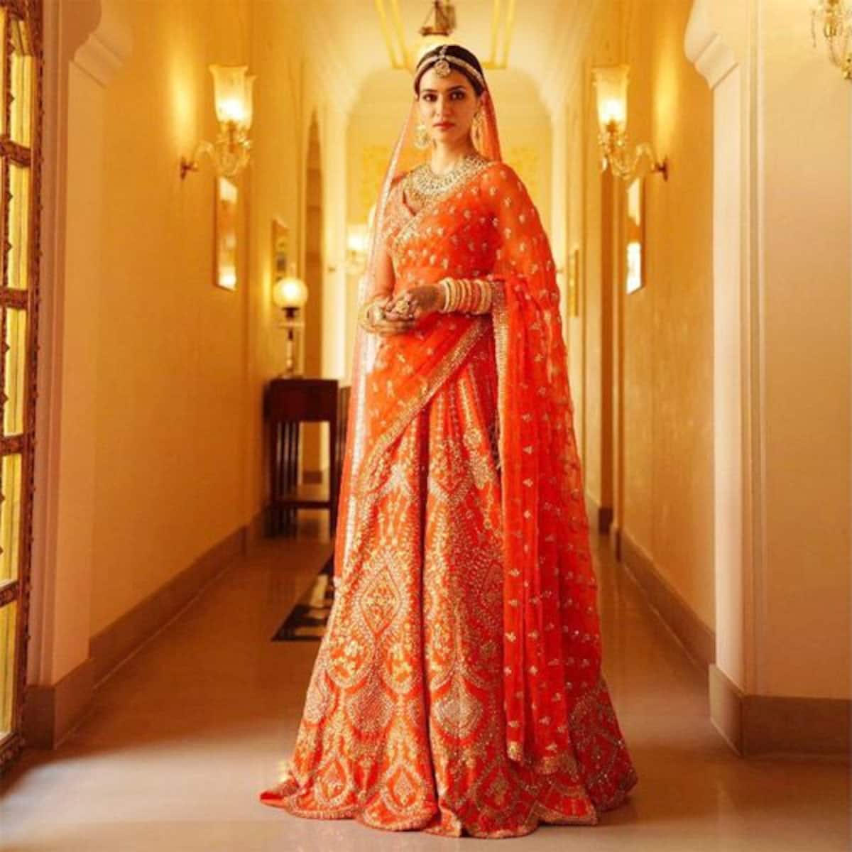 Kriti Sanon looks ravishing in this bridal saree look from Hum Do Humare Do