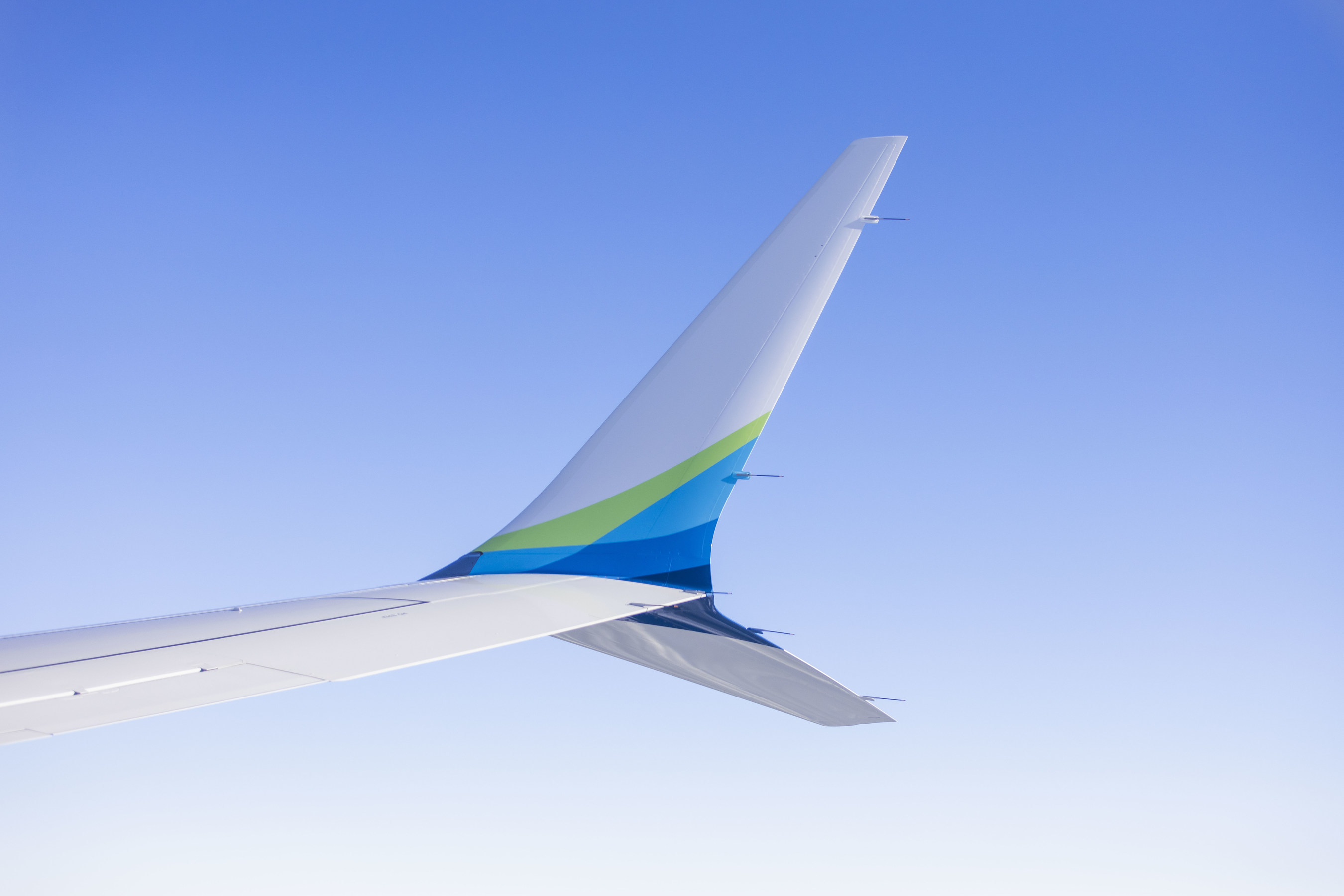 Alaska Airlines commits to carbon, waste and water goals for 2025, announces path to net zero by 2040 21, 2021