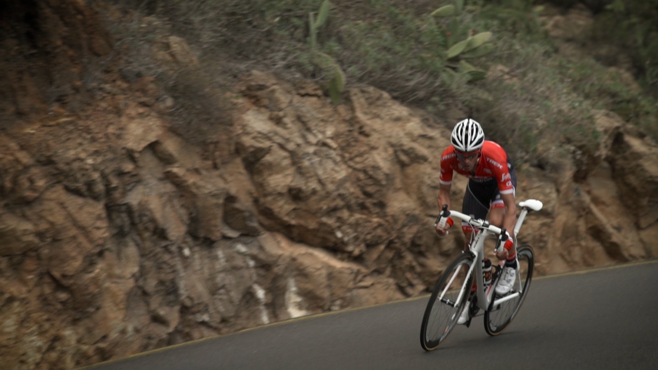 Alberto Contador to start season on custom bike that celebrates his Grand Tour wins