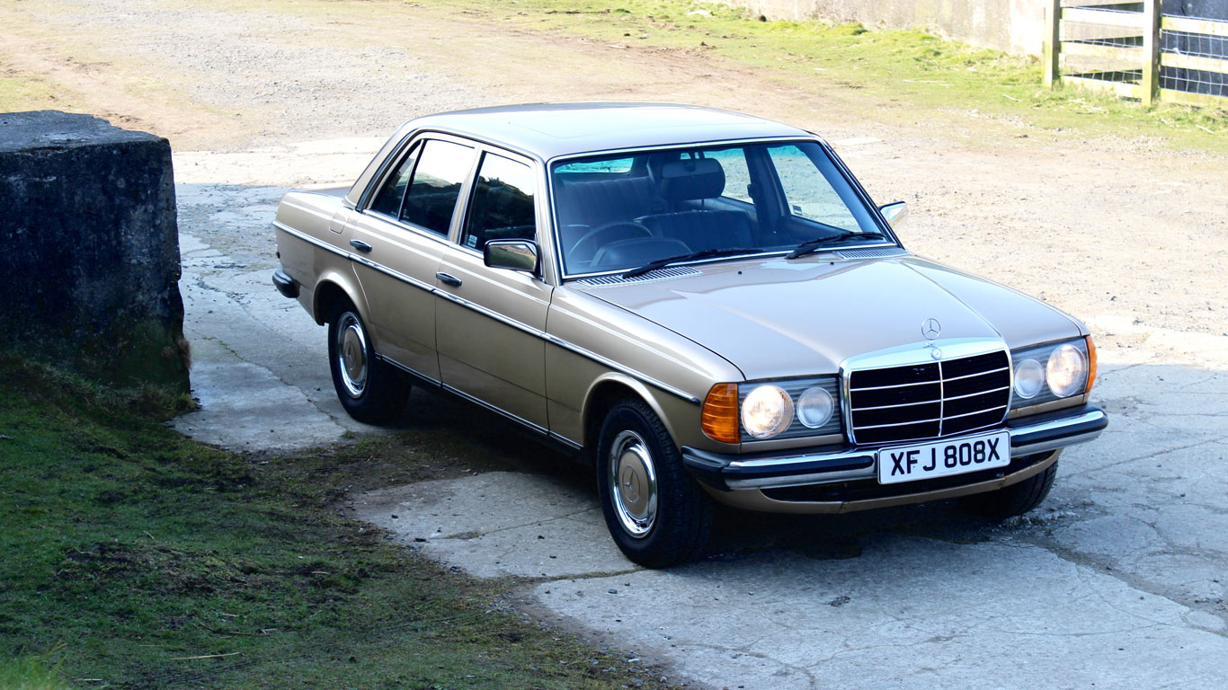 Mercedes Benz W123 Review: Retro Road Test