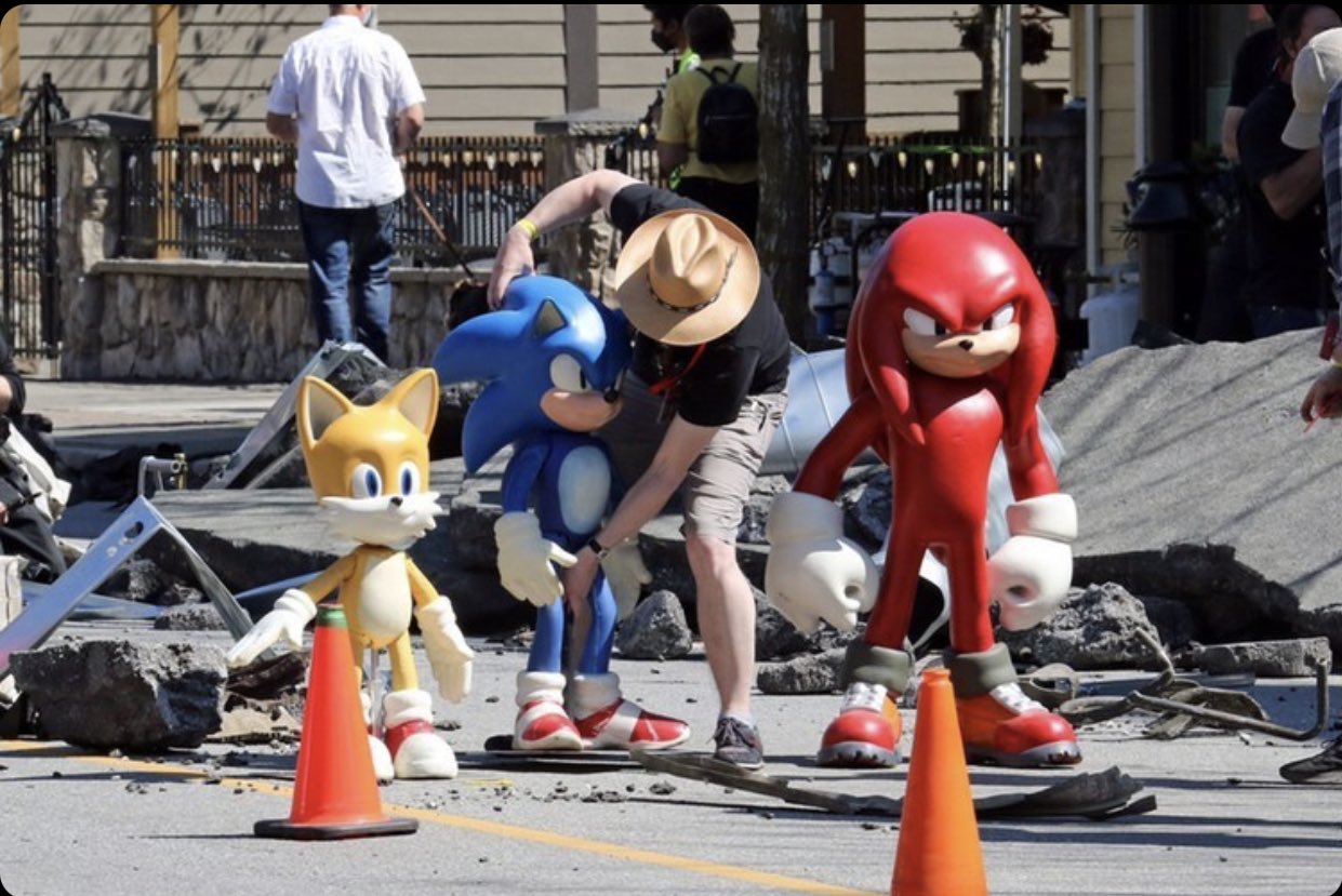 Sonic The Hedgehog 2 Movie Set Photo Reveal Knuckles And Tails Props