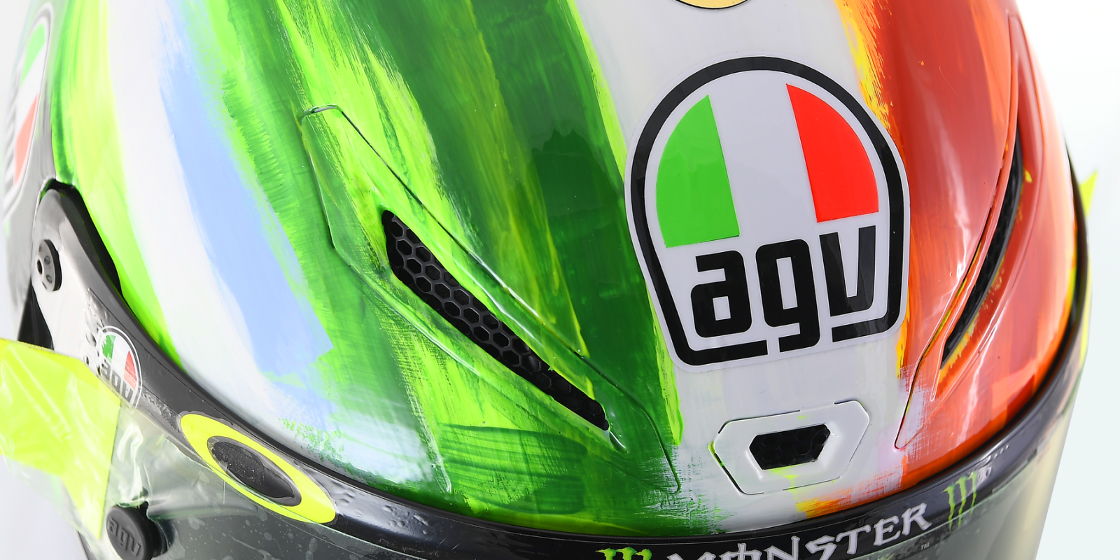 The 2019 Rossi Mugello helmet: the palette for a pacey 'artist'