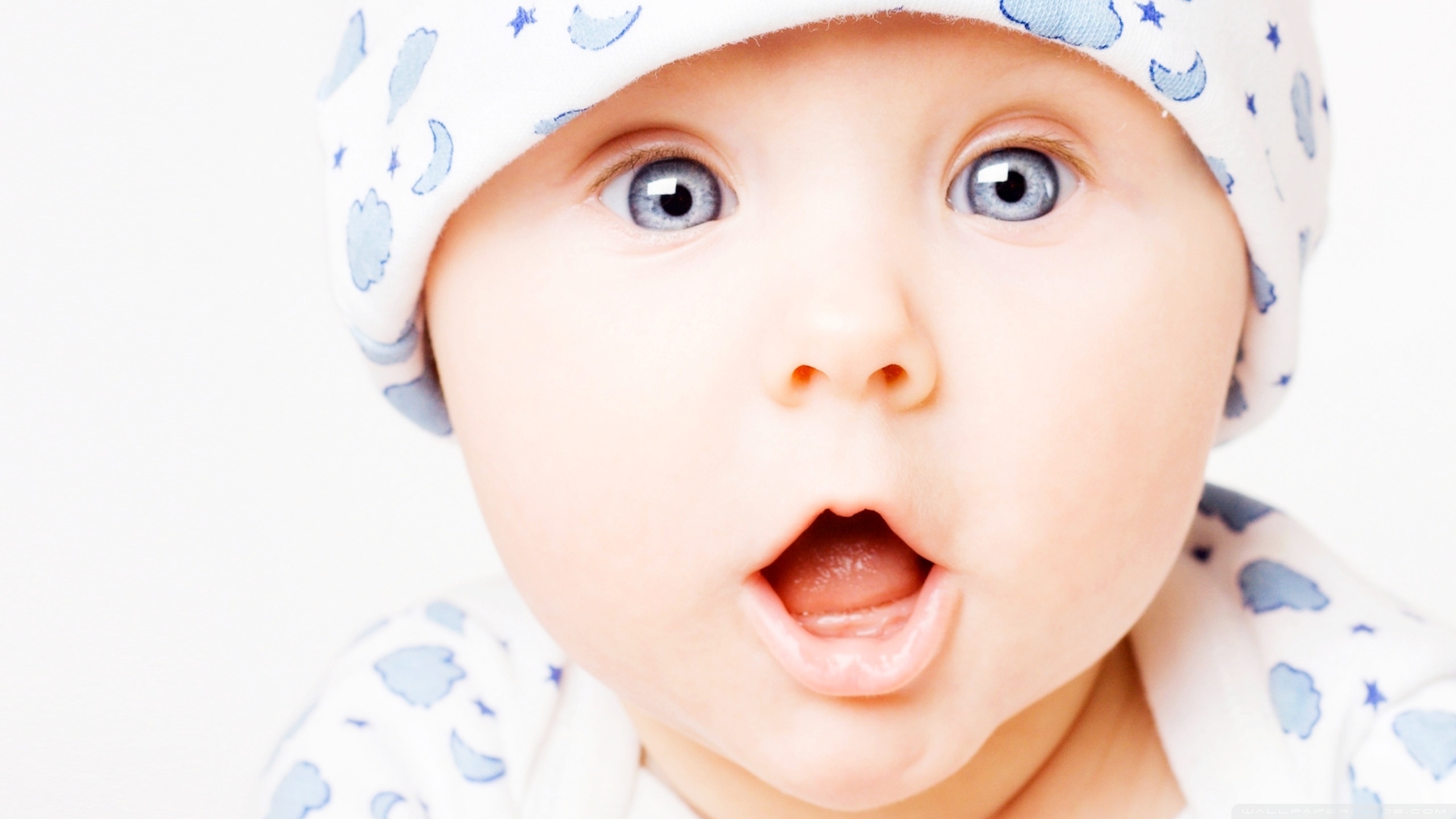 Happy Baby Ultra HD Desktop Background Wallpaper for 4K UHD TV, Tablet