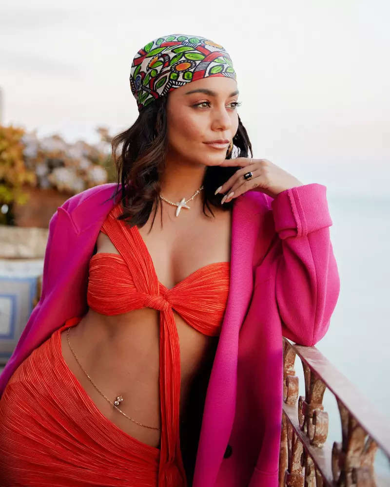 Vanessa Hudgens unleashes her traveller side in these new holiday picture!