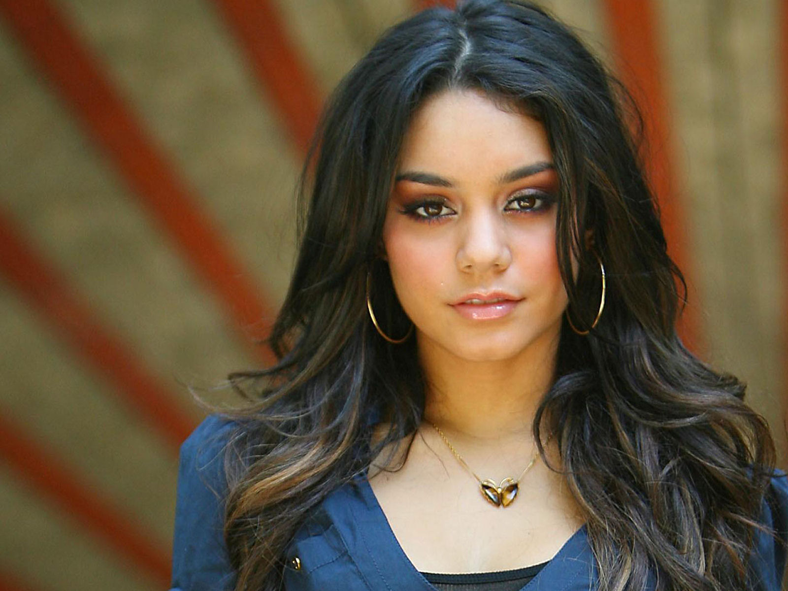 Vanessa Hudgens HD Wallpaper 38417