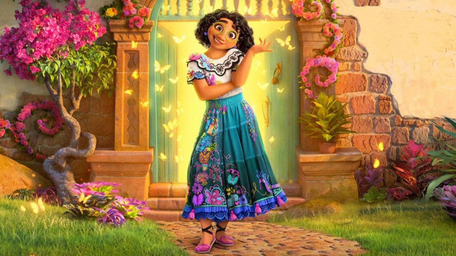 How To Make An Encanto Cosplay From The New Disney Movie