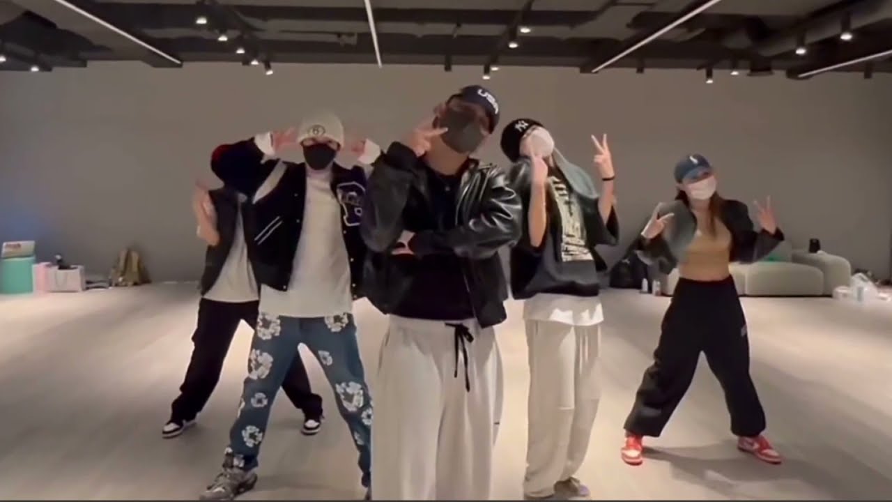 NCT & Giselle (Aespa) Dance Practice Live 2022