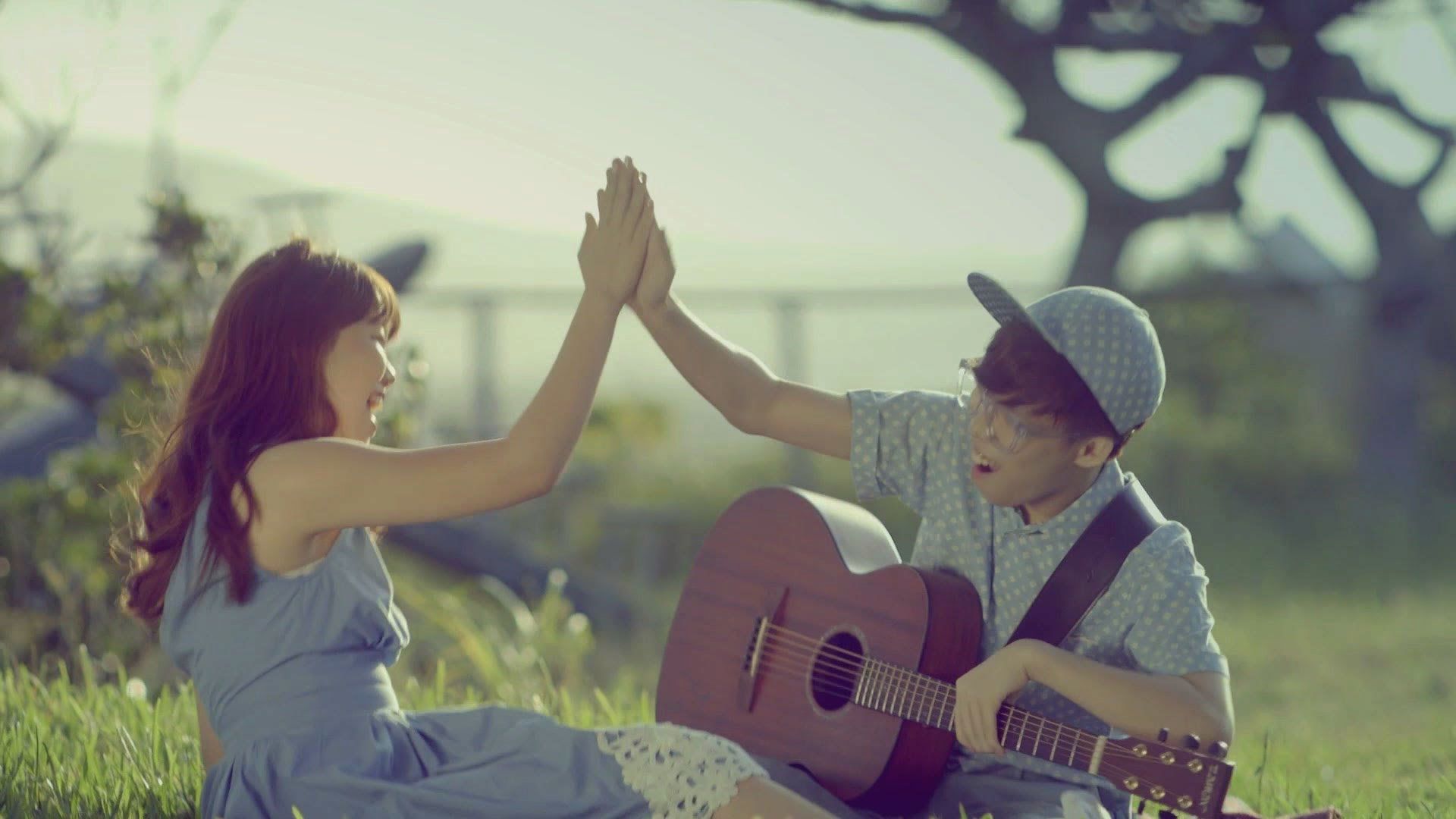 Akdong Musician(AKMU) LOVE M V. Akdong Musician, Music Videos, Musician