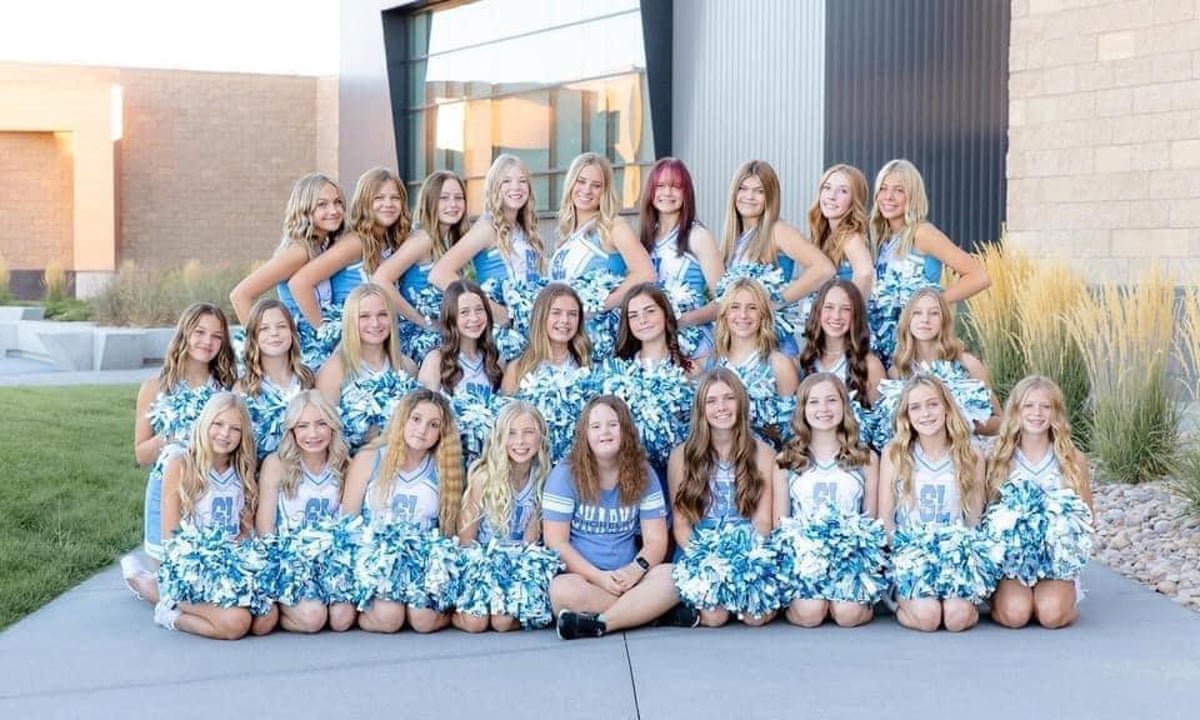 Utah school omits teen with Down's syndrome from cheer team photo