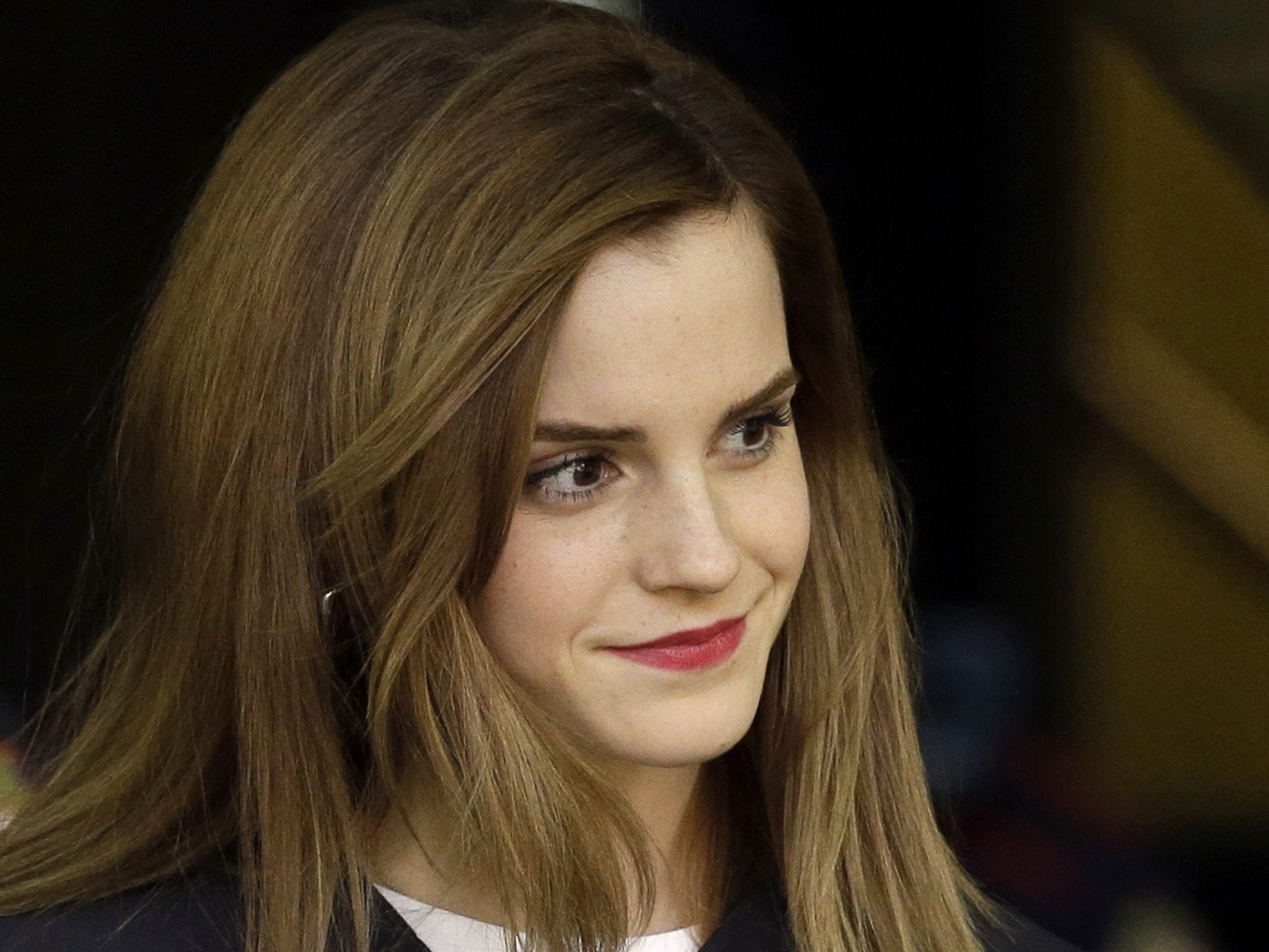 Emma Watson Actress Smile Beauty Photo HD Wallpaper