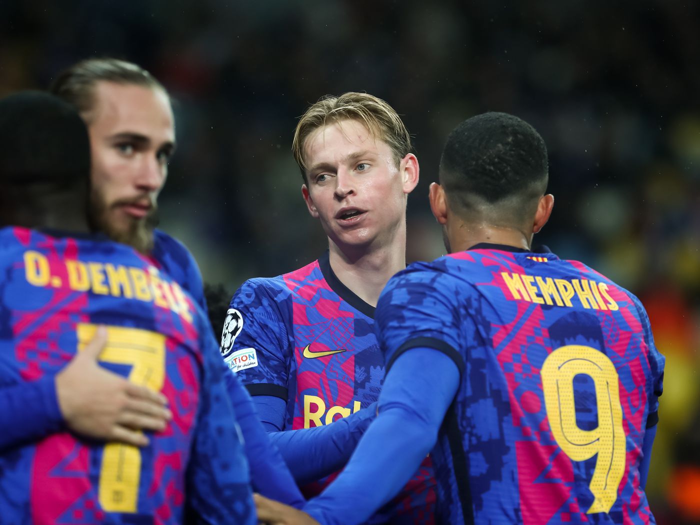 Report: Bayern Munich holding talks with FC Barcelona over Frenkie de Jong Football Works