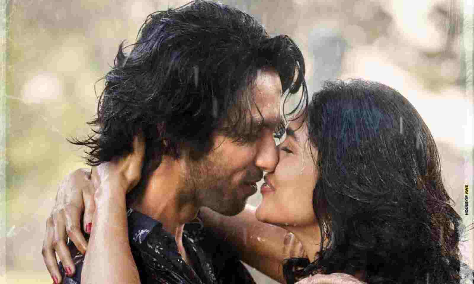 New Poster From Shahid Kapoor's 'Jersey' Is Out