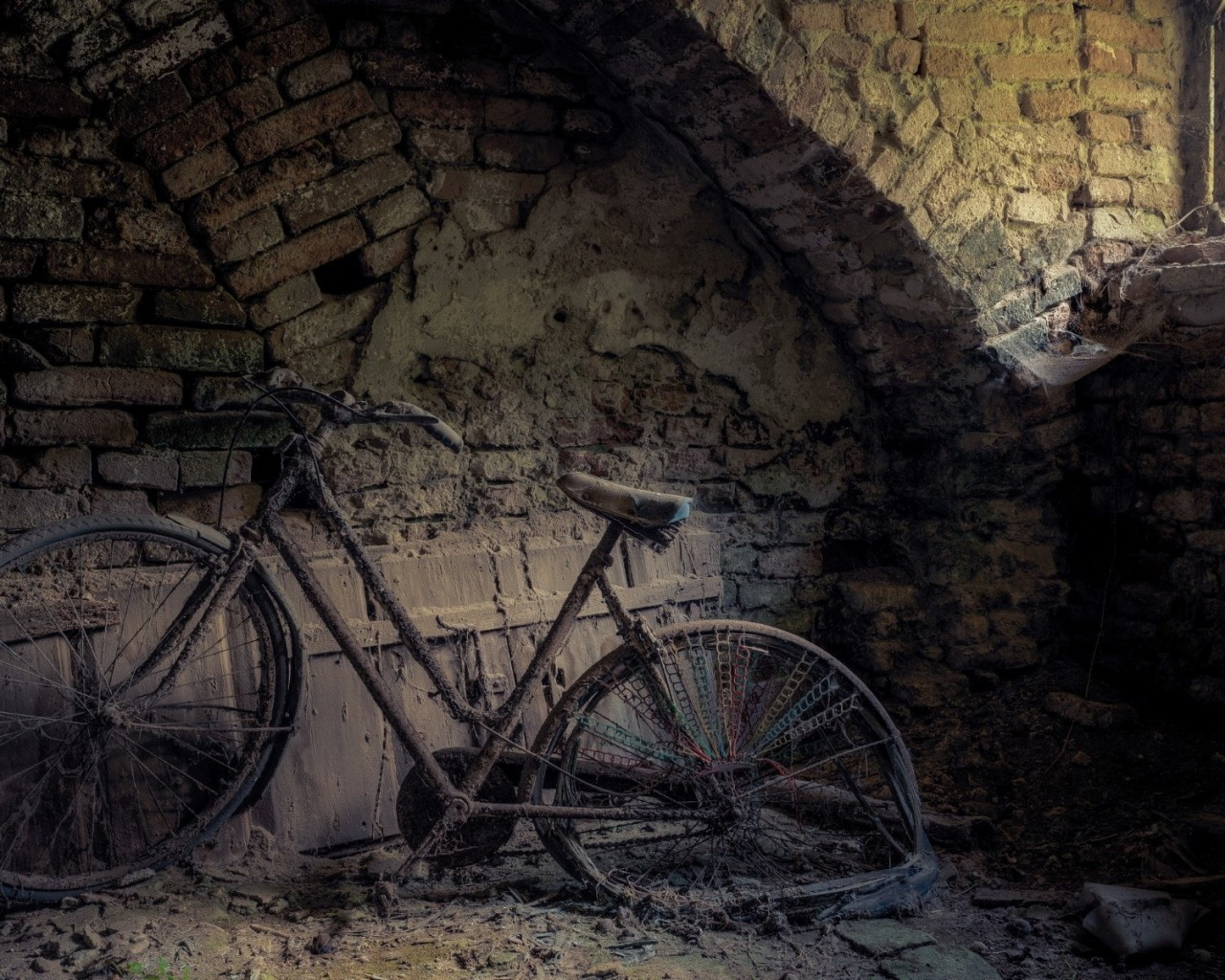 Download 1280x1024 Old Bicycle, Abandoned Wallpaper