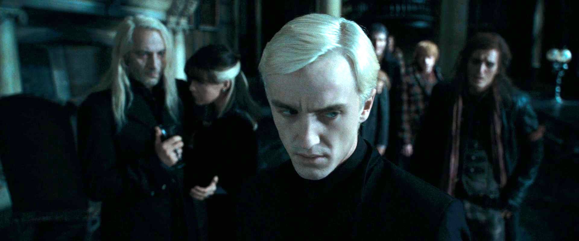 Lucius and Narcissa Malfoy Photo: Malfoy family. Tom felton draco malfoy, Harry potter draco malfoy, Draco malfoy