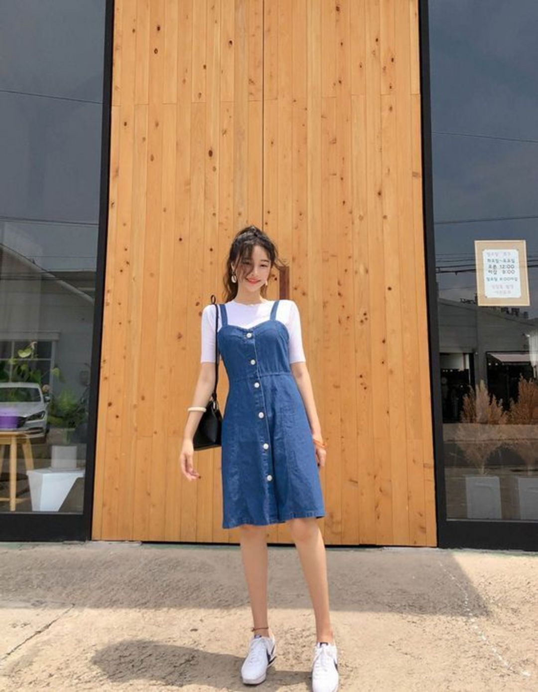 Beautiful Korean Girl OOTD Styles That Make Hangouts More Enjoyable