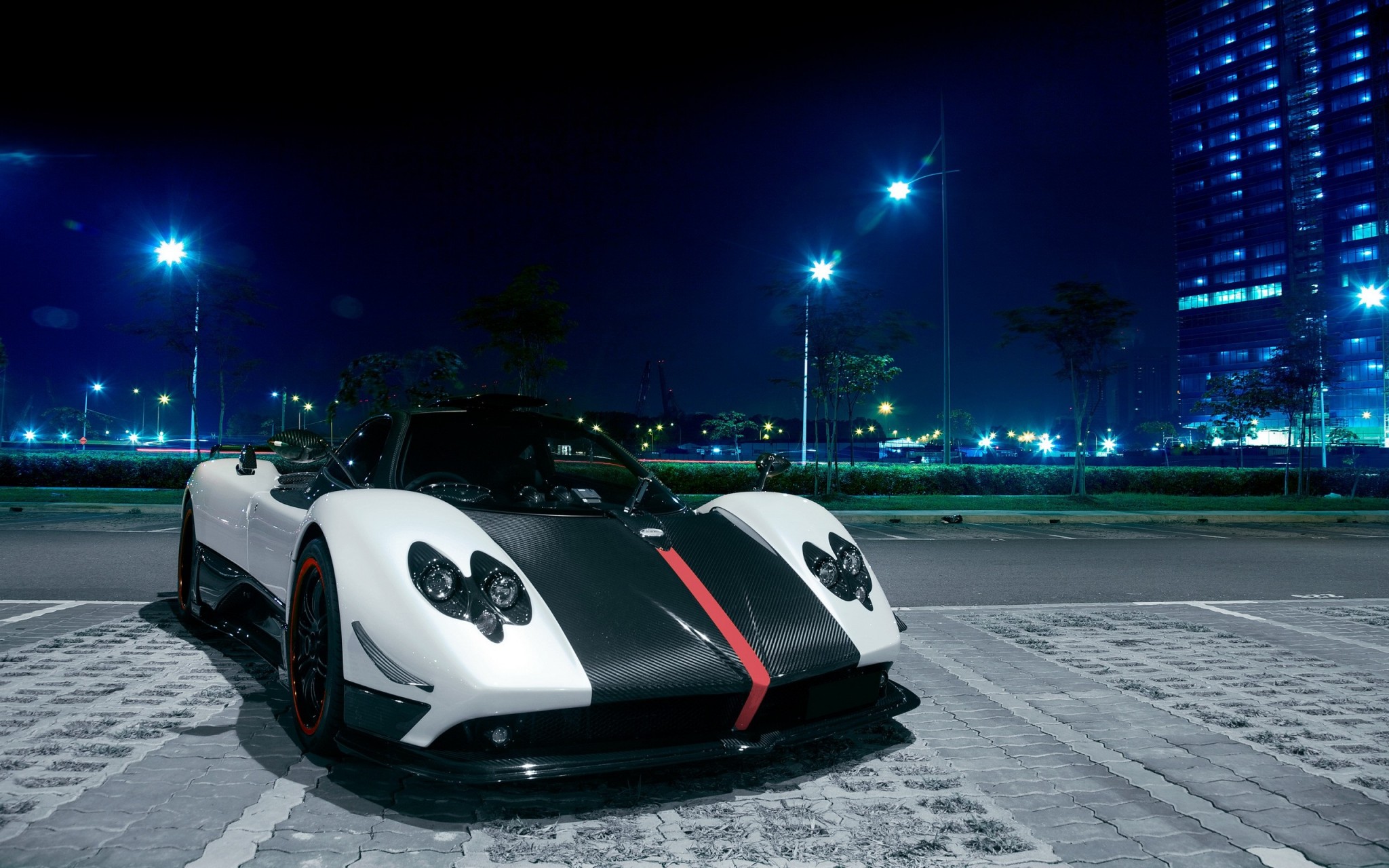 Pagani Zonda Cinque Wallpaper