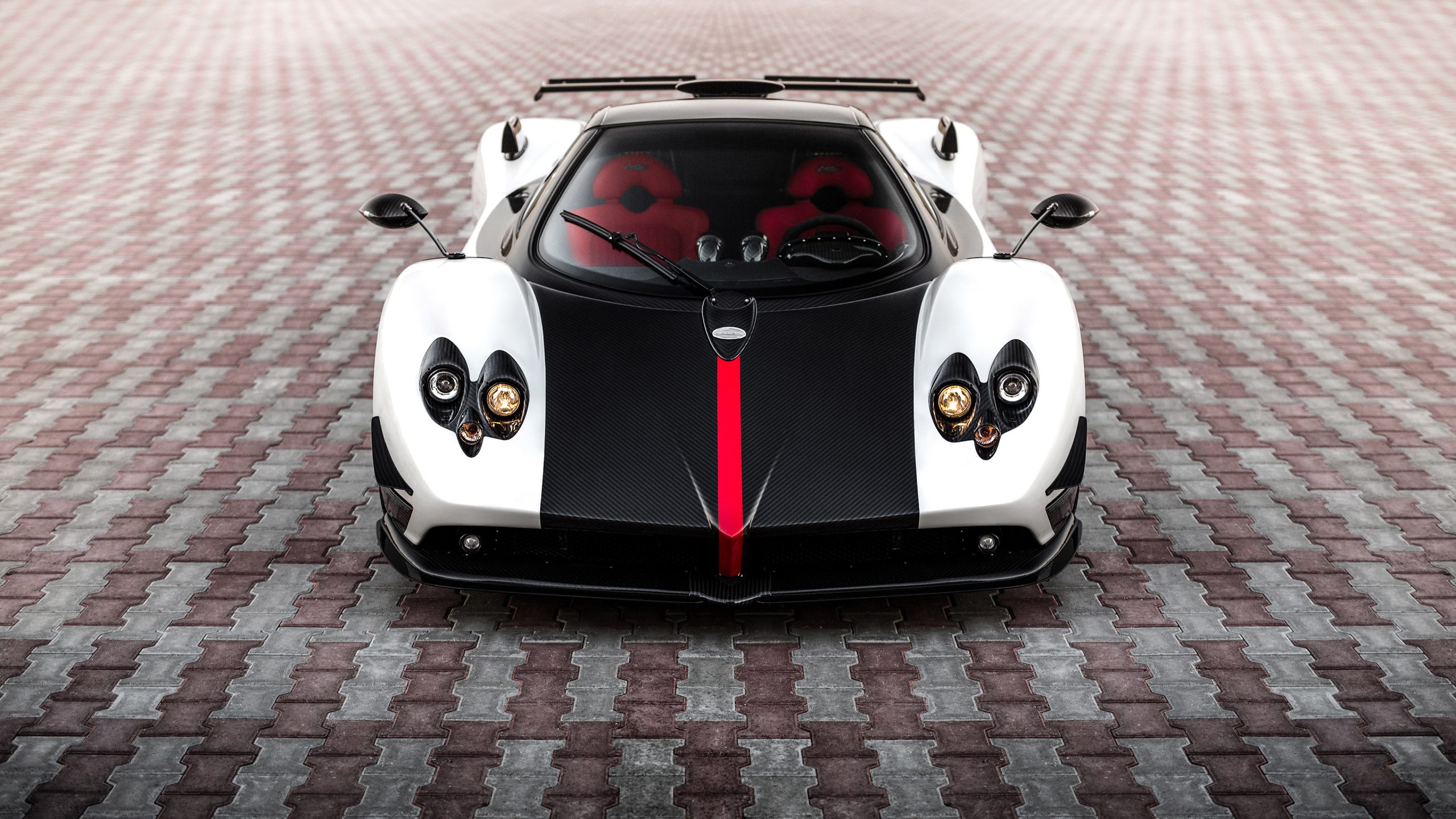 Pagani Zonda Cinque Roadster Wallpaper