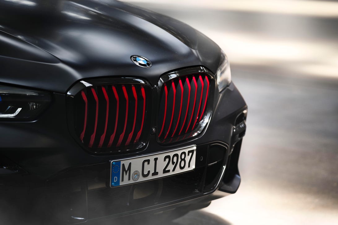 2022 BMW X5 Black Vermilion edition is not for everyone