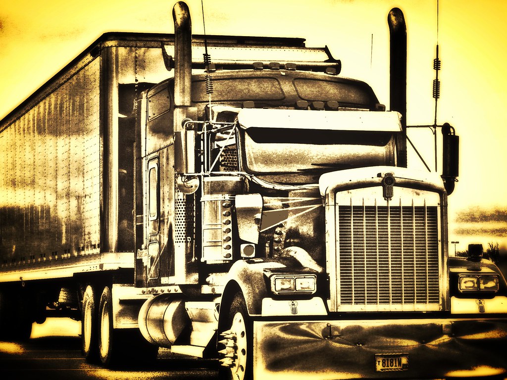 True classic truck design, Kenworth W900. Effiart