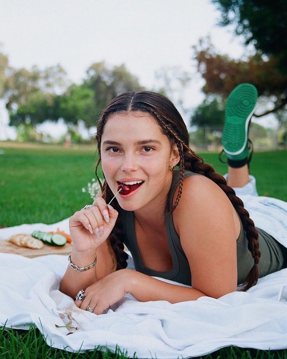 Inde Navarrette. Superman lois, Dancing with the stars, Actresses