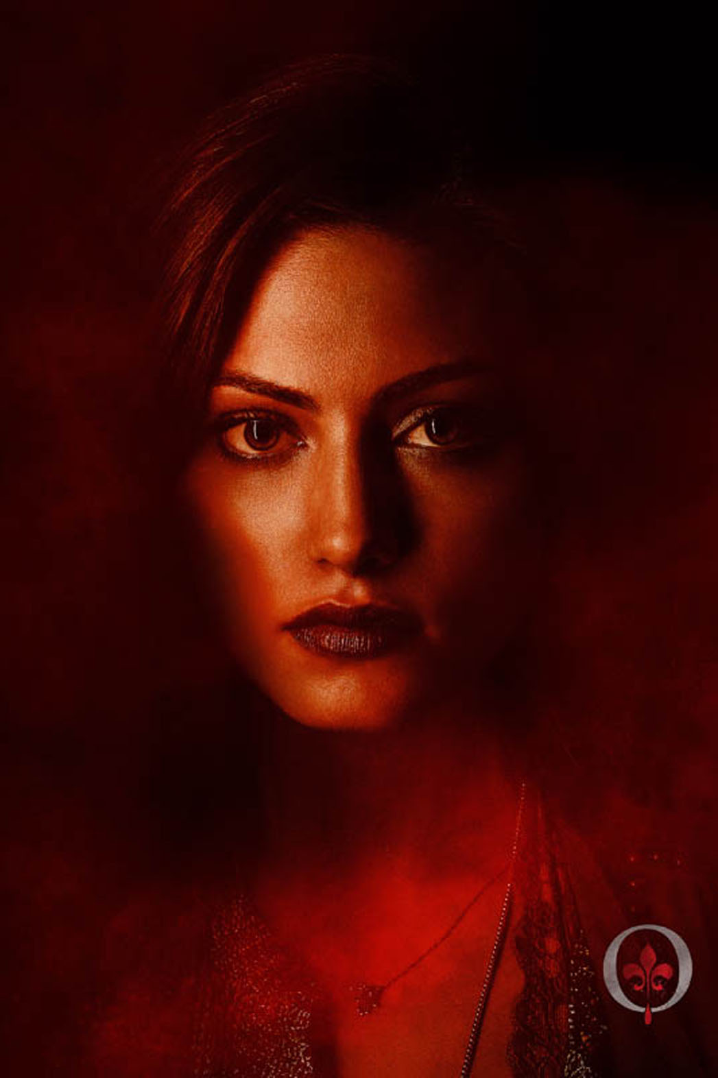 Phoebe Tonkin plays Hayley Just Add Water Photo